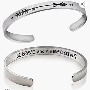 NWT Inspirational bracelet for women